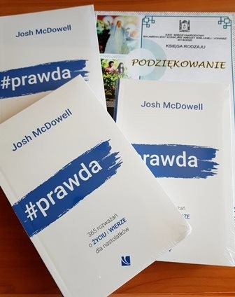 podziękowanie i nagrody książkowe